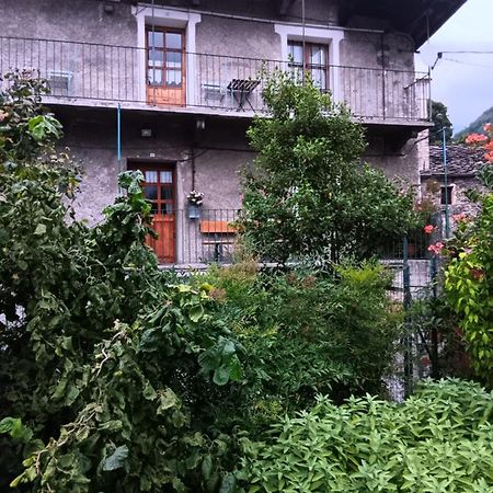 Bed and Breakfast La Casa Antica Pont-Saint-Martin Zewnętrze zdjęcie